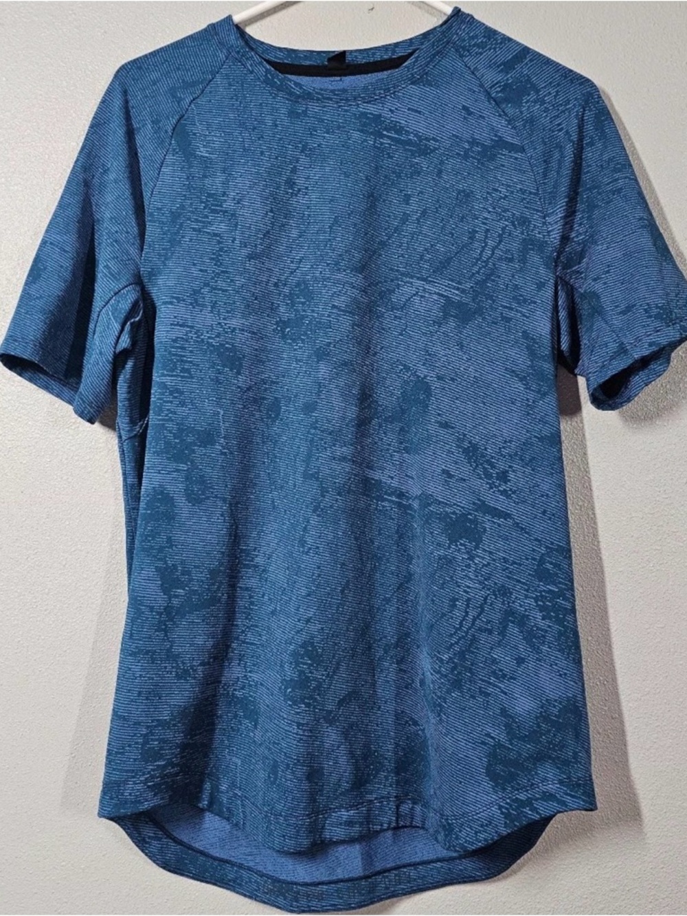 Lululemon Blue Textured Short Sleeve Athletic Tee size M - Picture 6 of 8